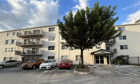 5501 NW 7th St #E412, Miami, FL 33126