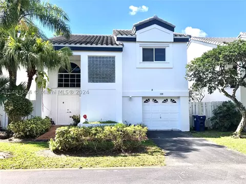330 NE 212 Th St, Miami, FL 33179
