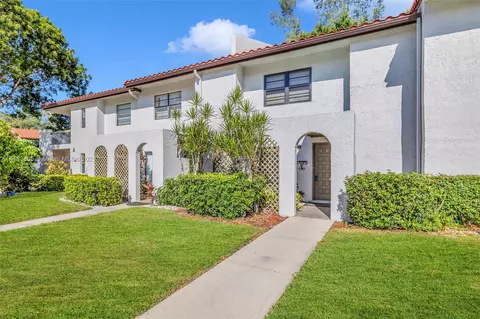 9193 Pecky Cypress Ln #6D, Boca Raton, FL 33428