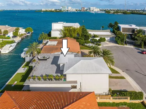 1251 NE 82nd St, Miami, FL 33138