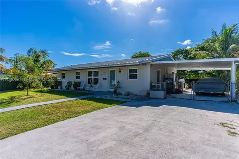 9982 SW 155th St, Miami, FL 33157