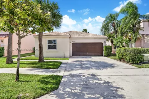 1644 NW 158th Ln, Pembroke Pines, FL 33028