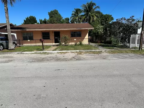 543 E 61st St, Hialeah, FL 33013 photo 3