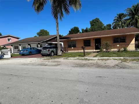 543 E 61st St, Hialeah, FL 33013 photo 2