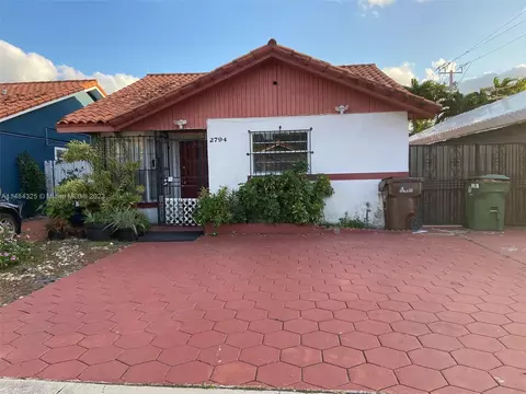 2794 W 74th Ter, Hialeah, FL 33016 photo 1