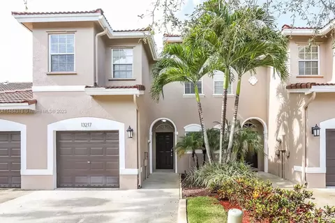 13217 NW 7th Mnr #13217, Plantation, FL 33325