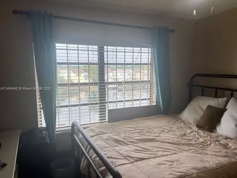 1335 W 68th St #406, Hialeah, FL 33014 photo 7