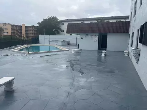 1335 W 68th St #406, Hialeah, FL 33014 photo 9