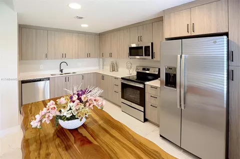 25829 SW 144 Ave, Naranja, FL 33032