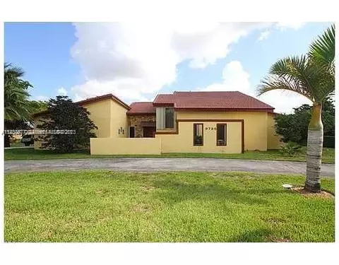 9785 SW 64th St, Miami, FL 33173