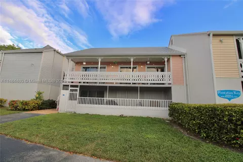 10421 Mahogany Key Cir #204, Miami, FL 33196