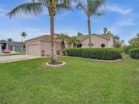 4718 NW 5th Ct, Deerfield Beach, FL 33442