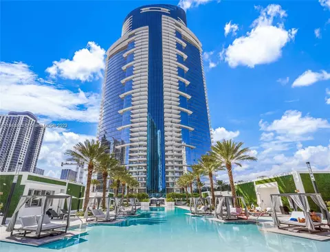 851 NE 1st Ave #408, Miami, FL 33132