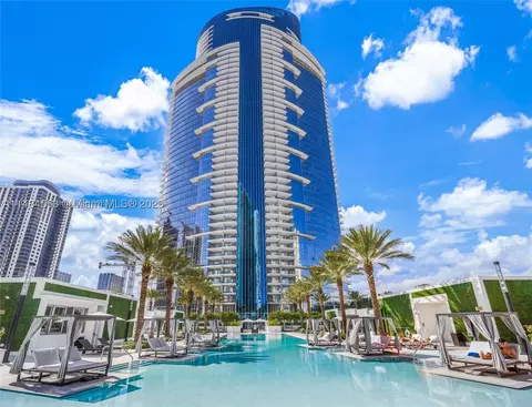 851 NE 1st Ave #408, Miami, FL 33132