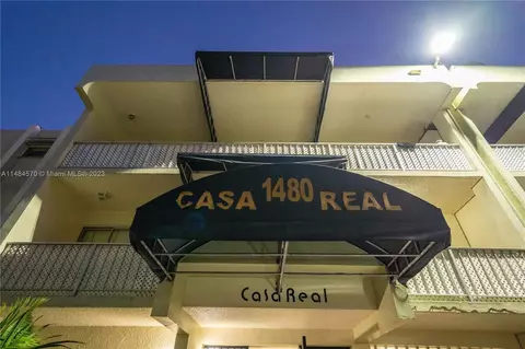 1480 W 46th St #313, Hialeah, FL 33012