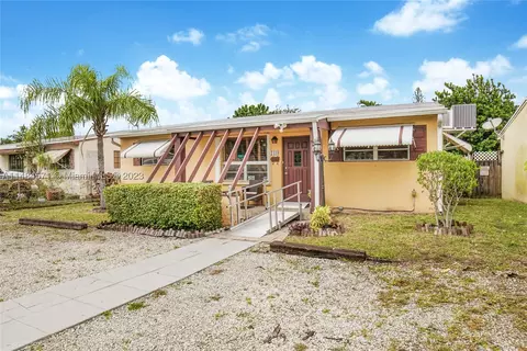 2419 Liberty St, Hollywood, FL 33020