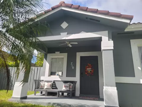 710 SE 14th Pl, Homestead, FL 33033
