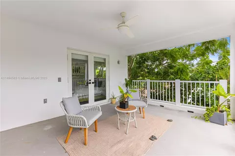 Exterior - 475 Harbor Dr, Key Biscayne, FL 33149 photo 14 of 14