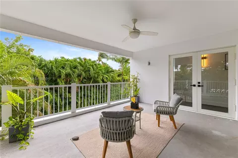 Exterior - 475 Harbor Dr, Key Biscayne, FL 33149 photo 13 of 14