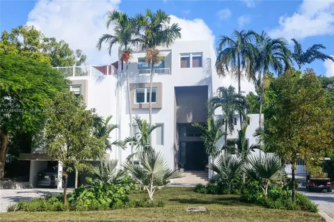 Other - 475 Harbor Dr, Key Biscayne, FL 33149 photo 1 of 8