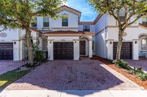 10768 NW 80th Ln #10768, Doral, FL 33178