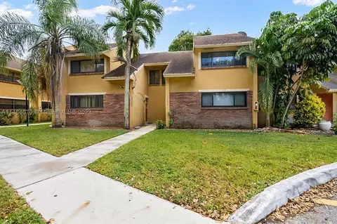 3198 N Pine Island Rd #609, Sunrise, FL 33351