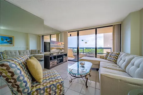 2555 Collins Ave #1004, Miami Beach, FL 33140