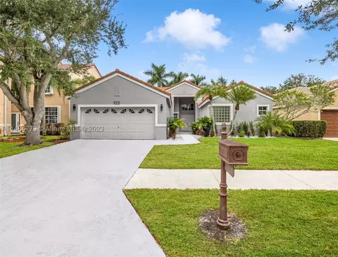 122 Cameron Ct, Weston, FL 33326