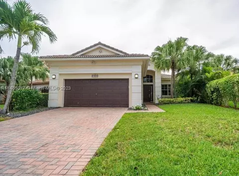 7833 NW 124th Ter, Parkland, FL 33076