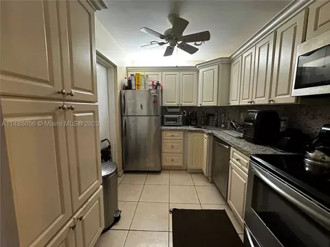 3101 Oakland Shores Dr #H106, Oakland Park, FL 33309