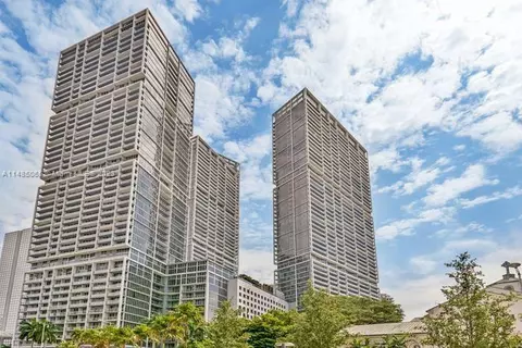 465 Brickell Ave #1606, Miami, FL 33131