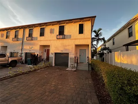 750 SW 12th St #750, Florida City, FL 33034