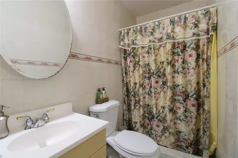 6455 W 18th Ave, Hialeah, FL 33012 photo 30