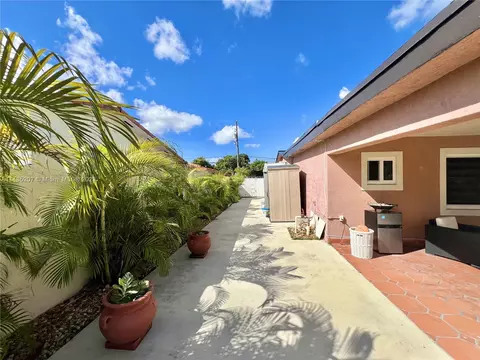 6455 W 18th Ave, Hialeah, FL 33012 photo 5