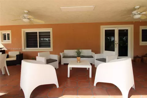 6455 W 18th Ave, Hialeah, FL 33012 photo 40