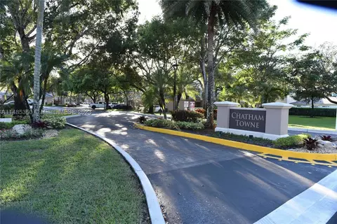 9854 NW 1st Ct #9854, Plantation, FL 33324
