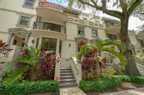 1650 Galiano St #TH4, Coral Gables, FL 33134