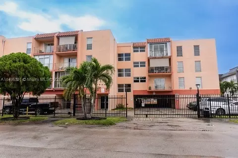 6190 W 19th Ave #201, Hialeah, FL 33012