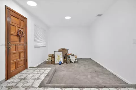 324 E 34th St, Hialeah, FL 33013 photo 6