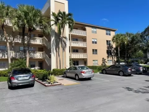 3304 Aruba Way #G2, Coconut Creek, FL 33066
