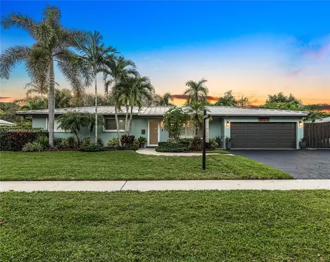 221 SW 52nd Ter, Plantation, FL 33317