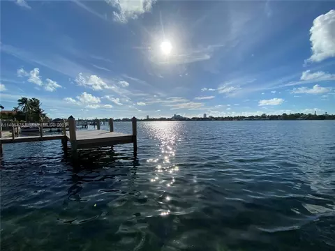 Undisclosed, Miami Beach, FL 33141