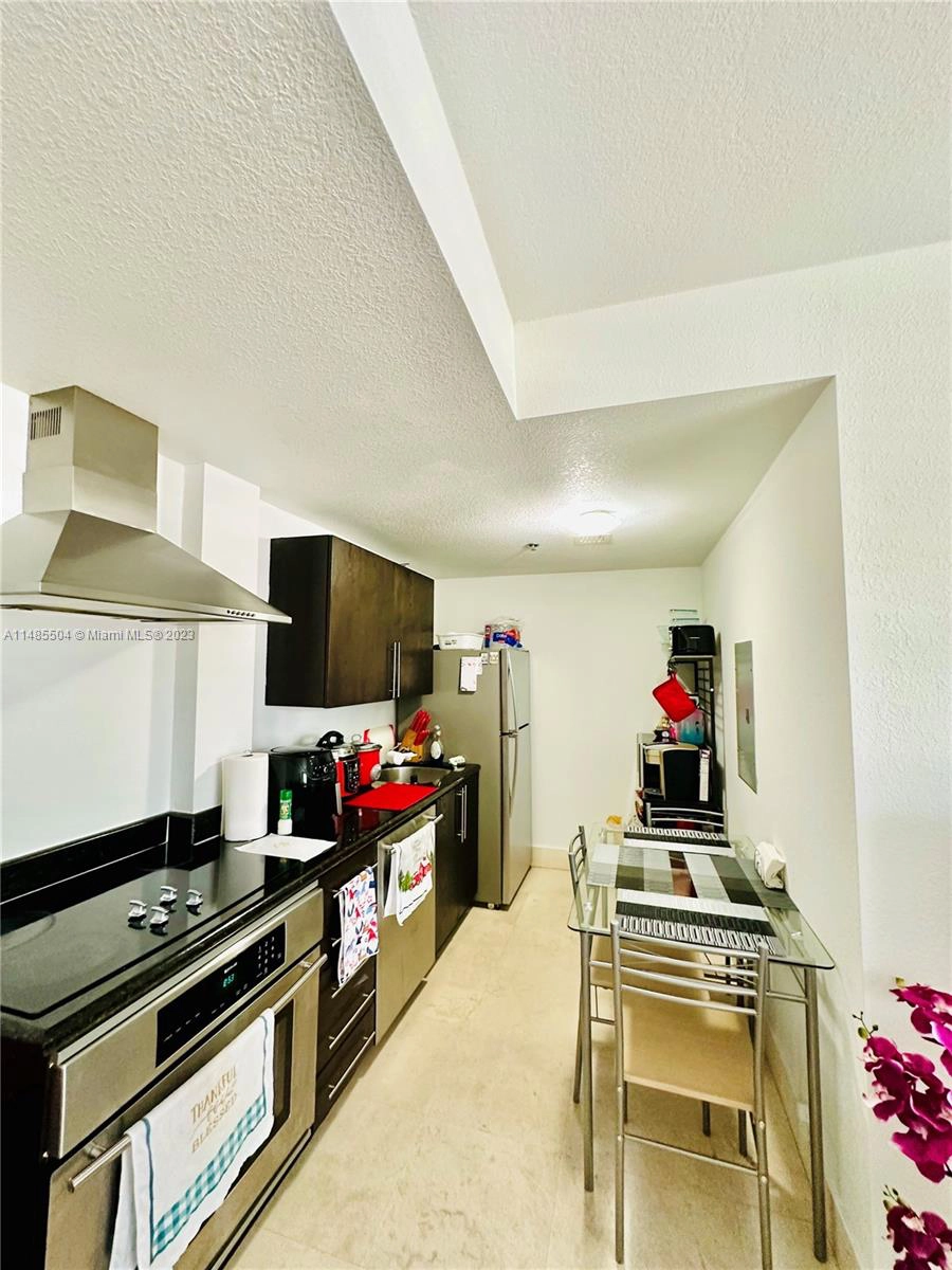 1300 Pennsylvania Ave Unit 109