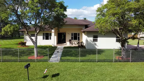 17951 SW 175 St, Miami, FL 33187