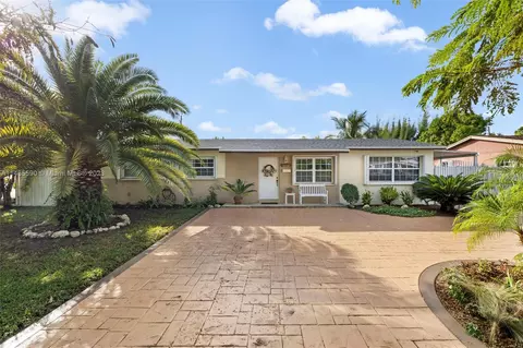12000 SW 34th St, Miami, FL 33175