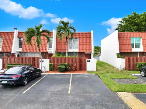 13951 SW 84th St #1108, Miami, FL 33183