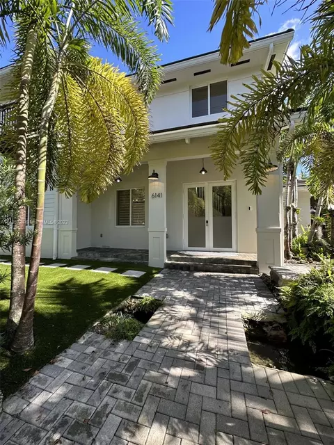 6141 SW 44th St, Miami, FL 33155