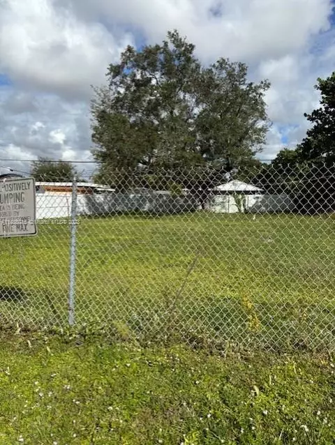 Undisclosed, Miami, FL 33147 photo 3