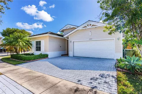 3480 NE 2nd St, Homestead, FL 33033
