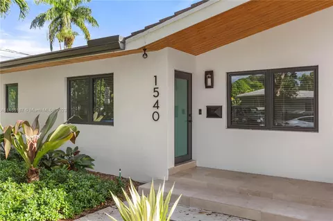 1540 Robbia Ave, Coral Gables, FL 33146